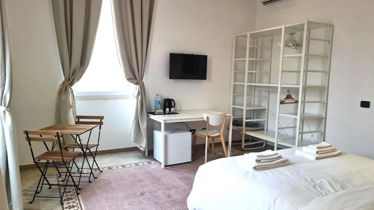 Fortuna Guest House Syracuse