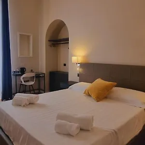Eva Luxury , Cagliari Italia